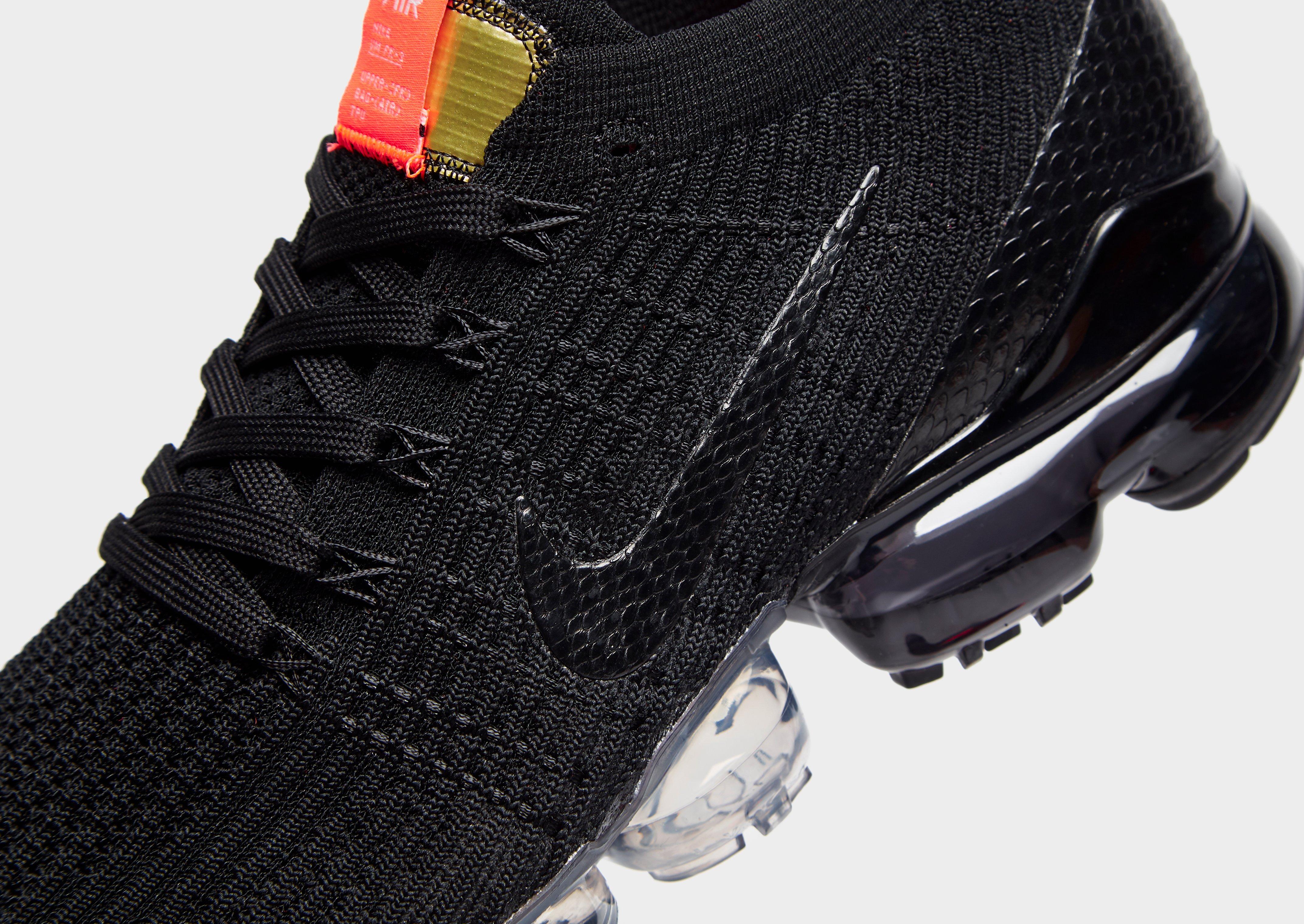 Buy Black Nike Air Vapormax Flyknit 3 Sneakers Mens for AED